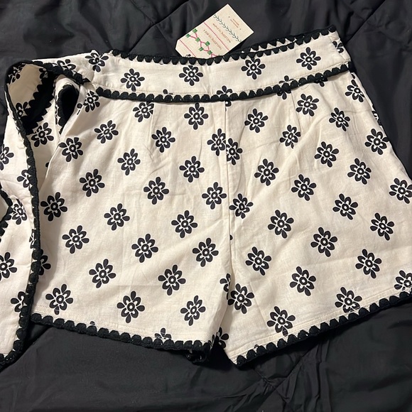 Farm Rio Skort - Picture 2 of 3